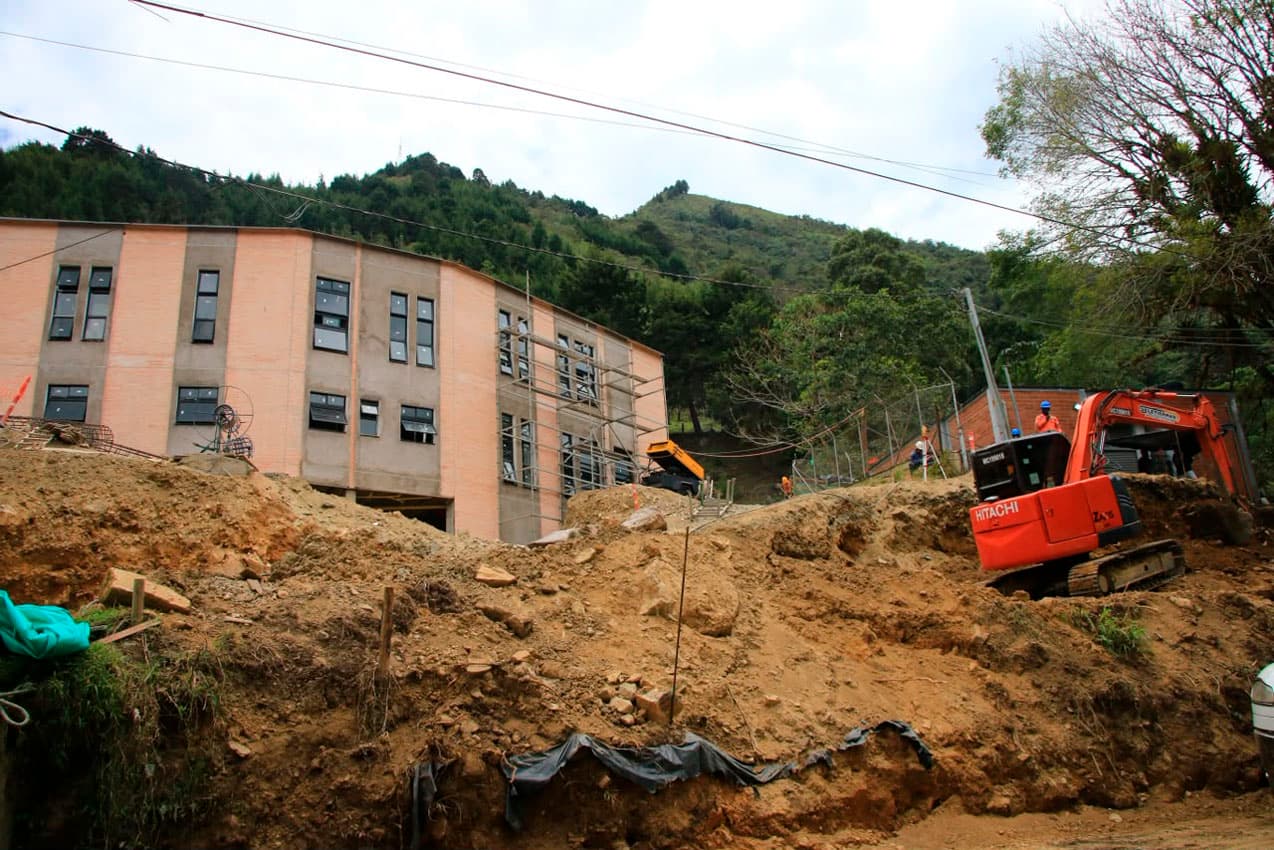 Obras del jardín infantil Buen Comienzo Semillas de Palmitas, según la Alcaldía de Medellín. Foto de contexto · fecha de toma no verificada.