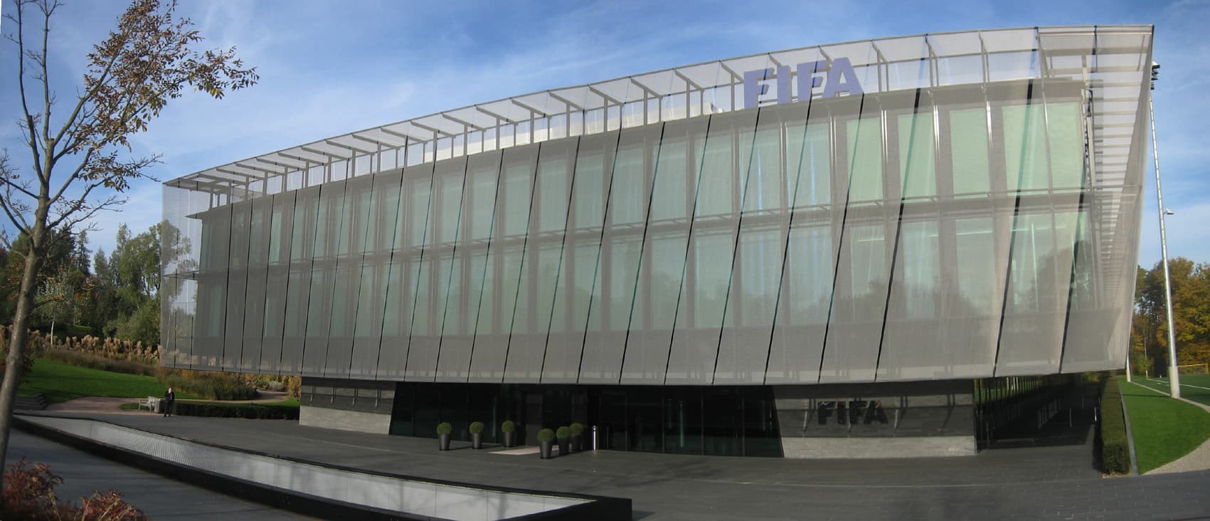 Fotografía de archivo de la sede de la FIFA en Zúrich en 2009; no corresponde a una reunión sobre la filial propuesta