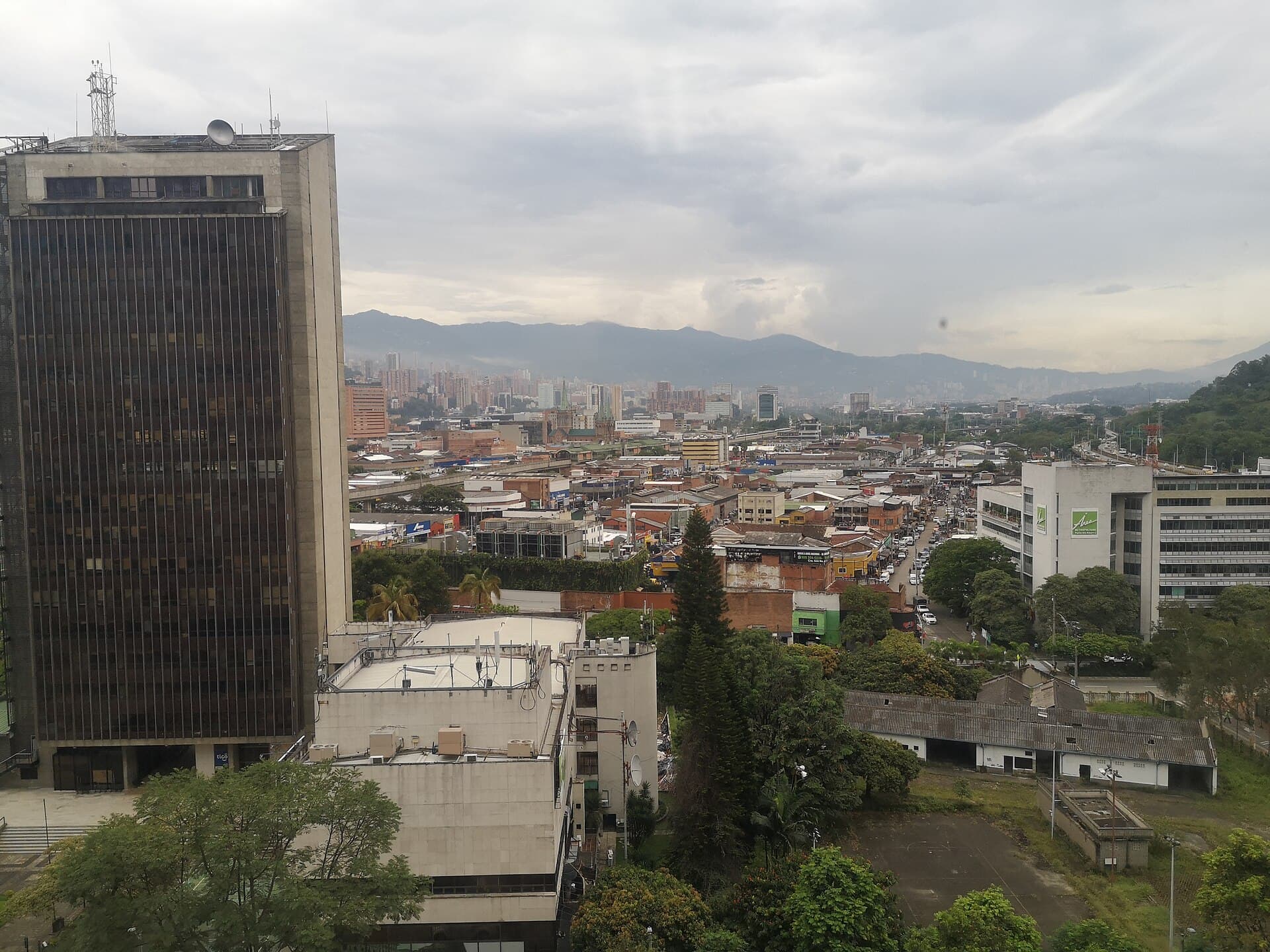 Vista hacia el sur desde la Gobernación de Antioquia (Medellín)