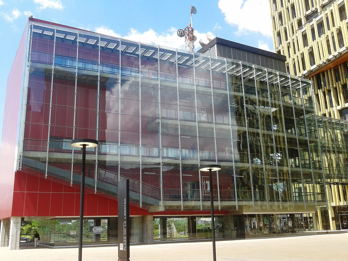 Estudios del canal Teleantioquia en Medellín