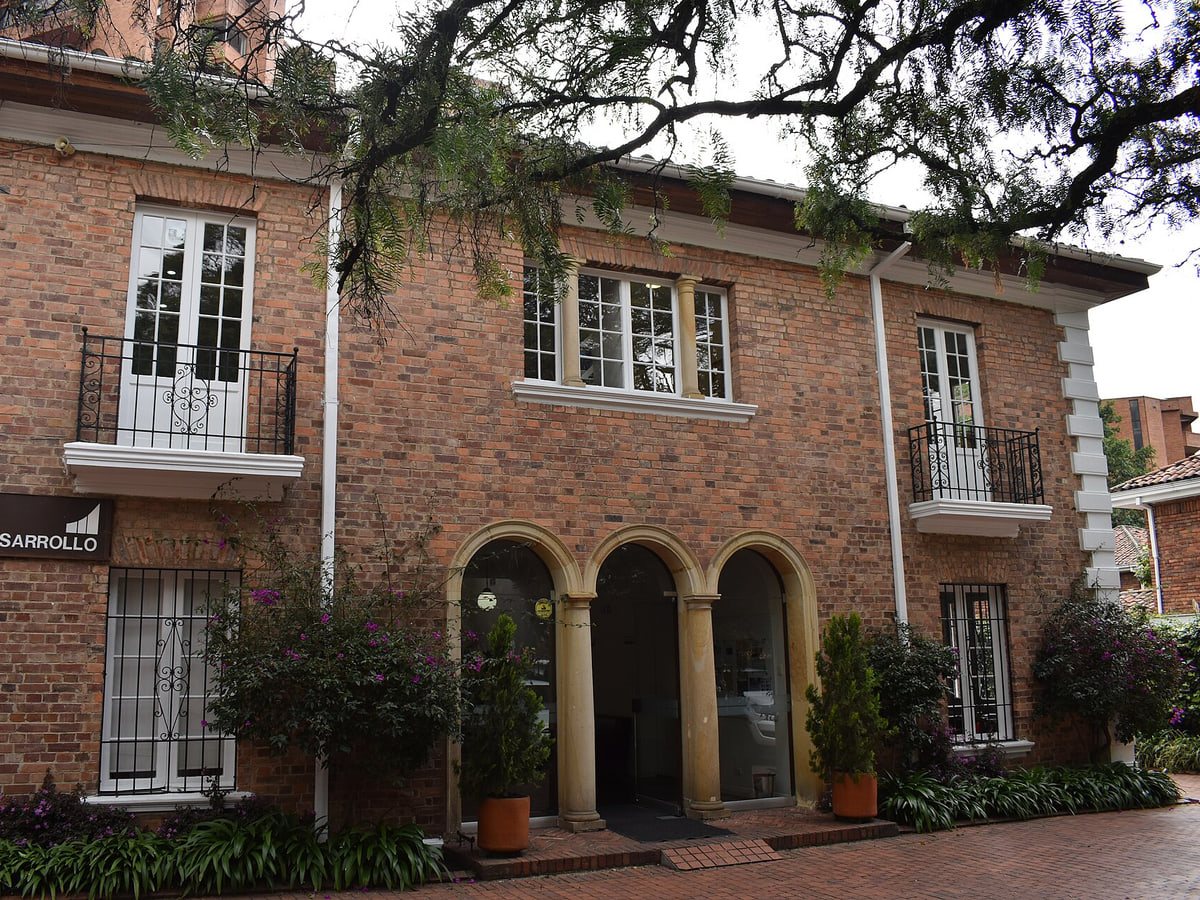 Fachada de la sede de Fedesarrollo, en Bogotá, CO