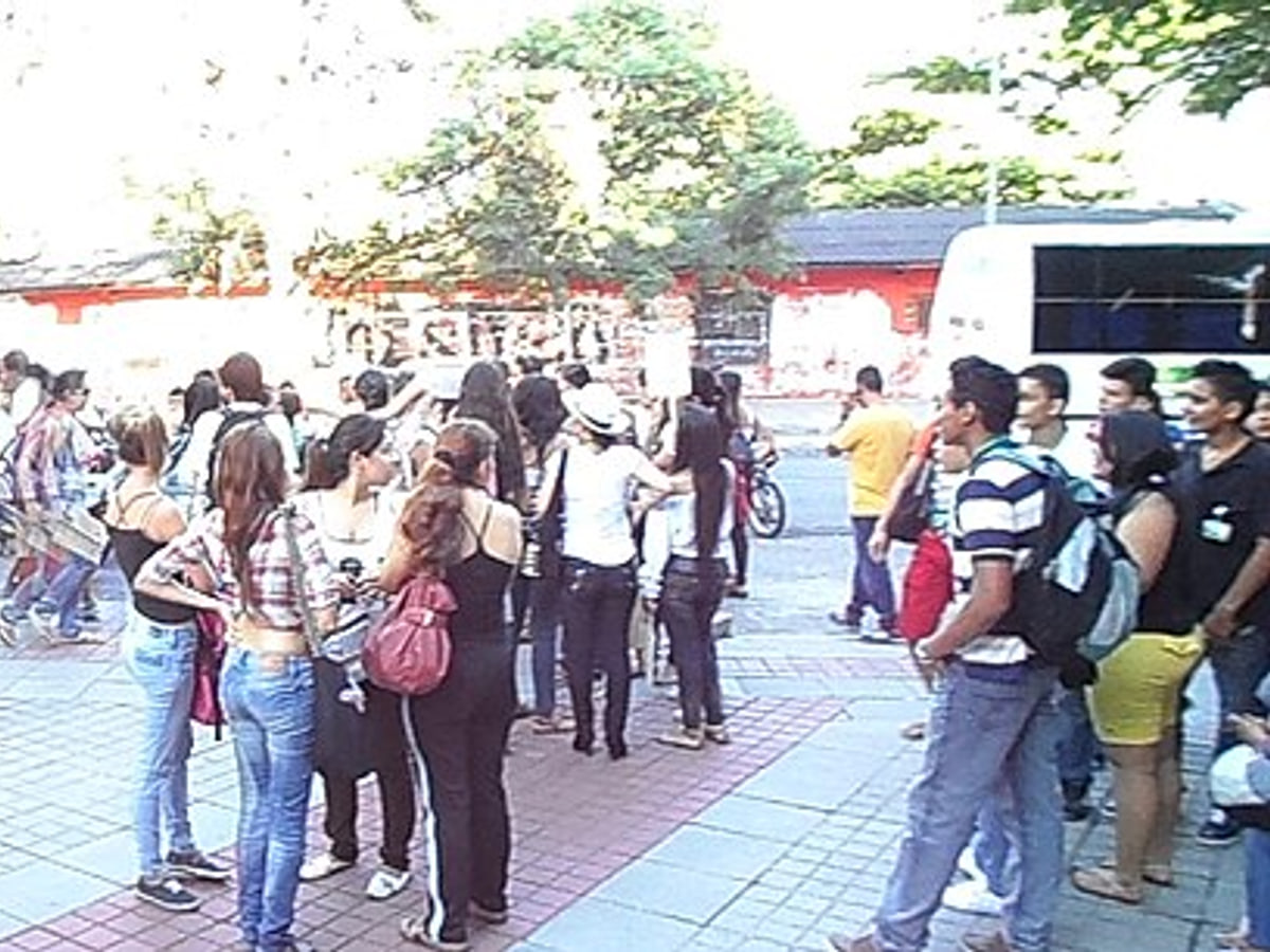 Servicio Nacional de Aprendizaje SENA, Centro de la Industria, La Empresa Y los Servicios, Neiva - Huila