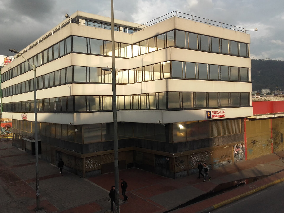 Sede de la Fiscalía en Btá Calle 13 Av 30