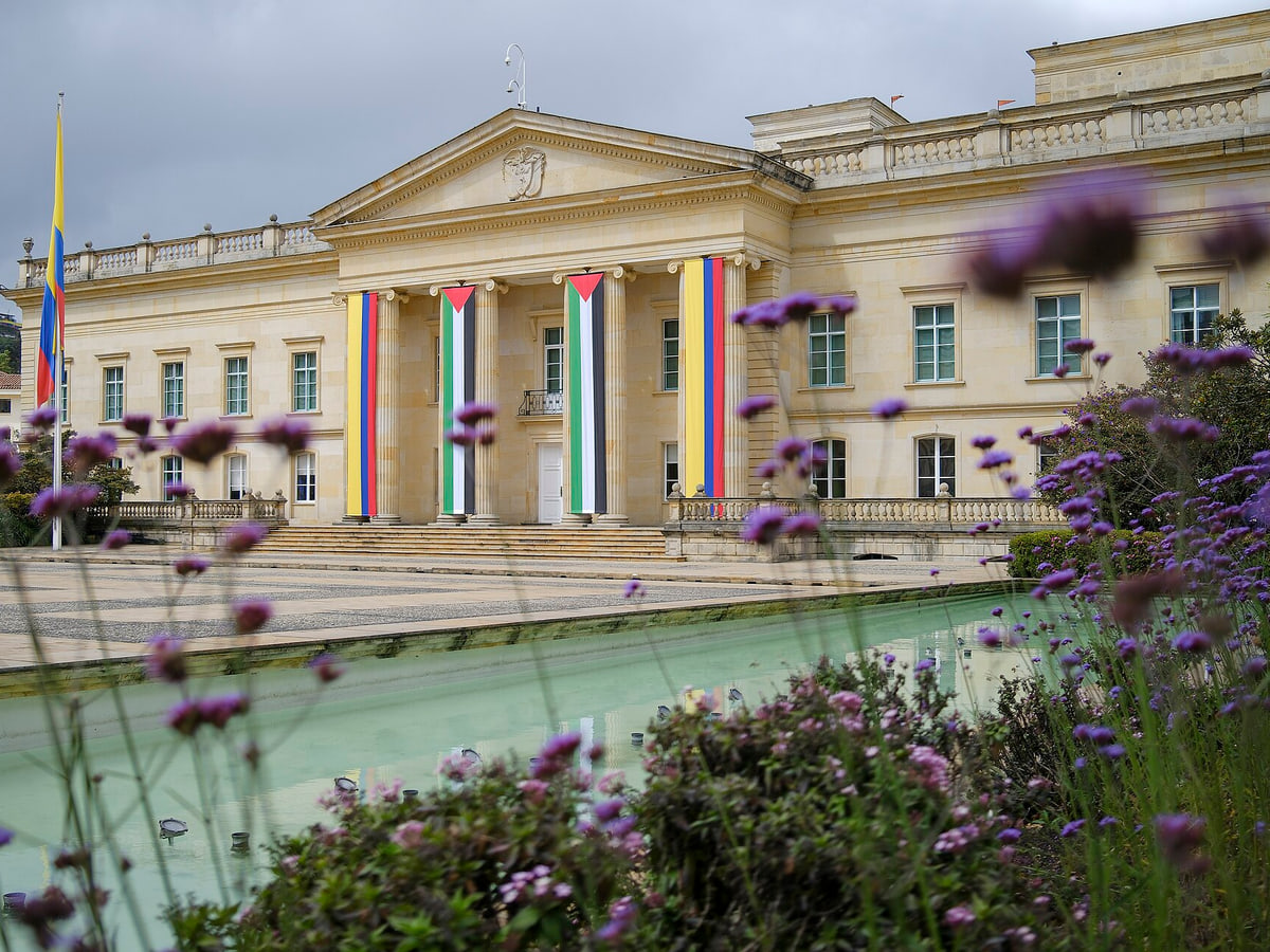 Colombian presidential palace, Casa de Nariño, with Palestinian flags, July 2025