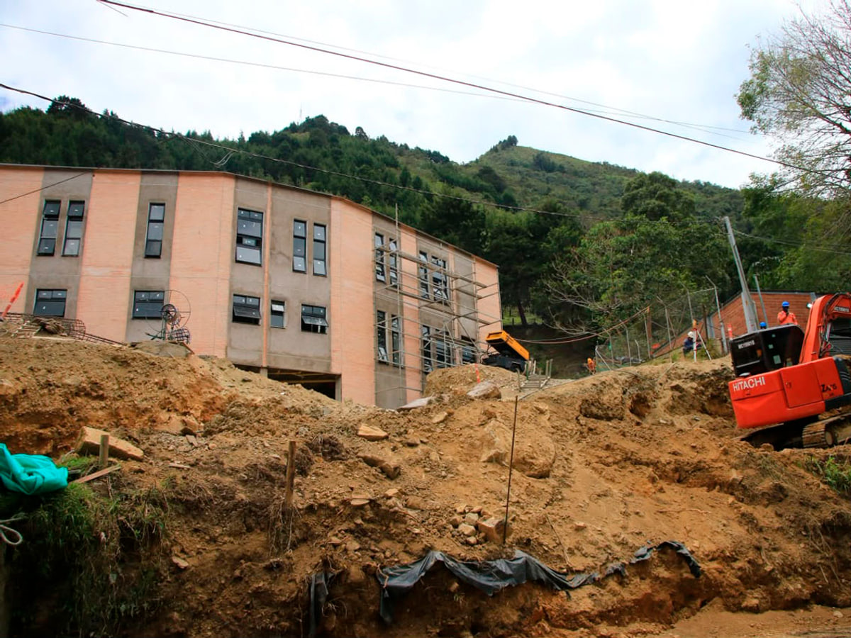 Obras del jardín infantil Buen Comienzo Semillas de Palmitas, según la Alcaldía de Medellín. Foto de contexto · fecha de toma no verificada.