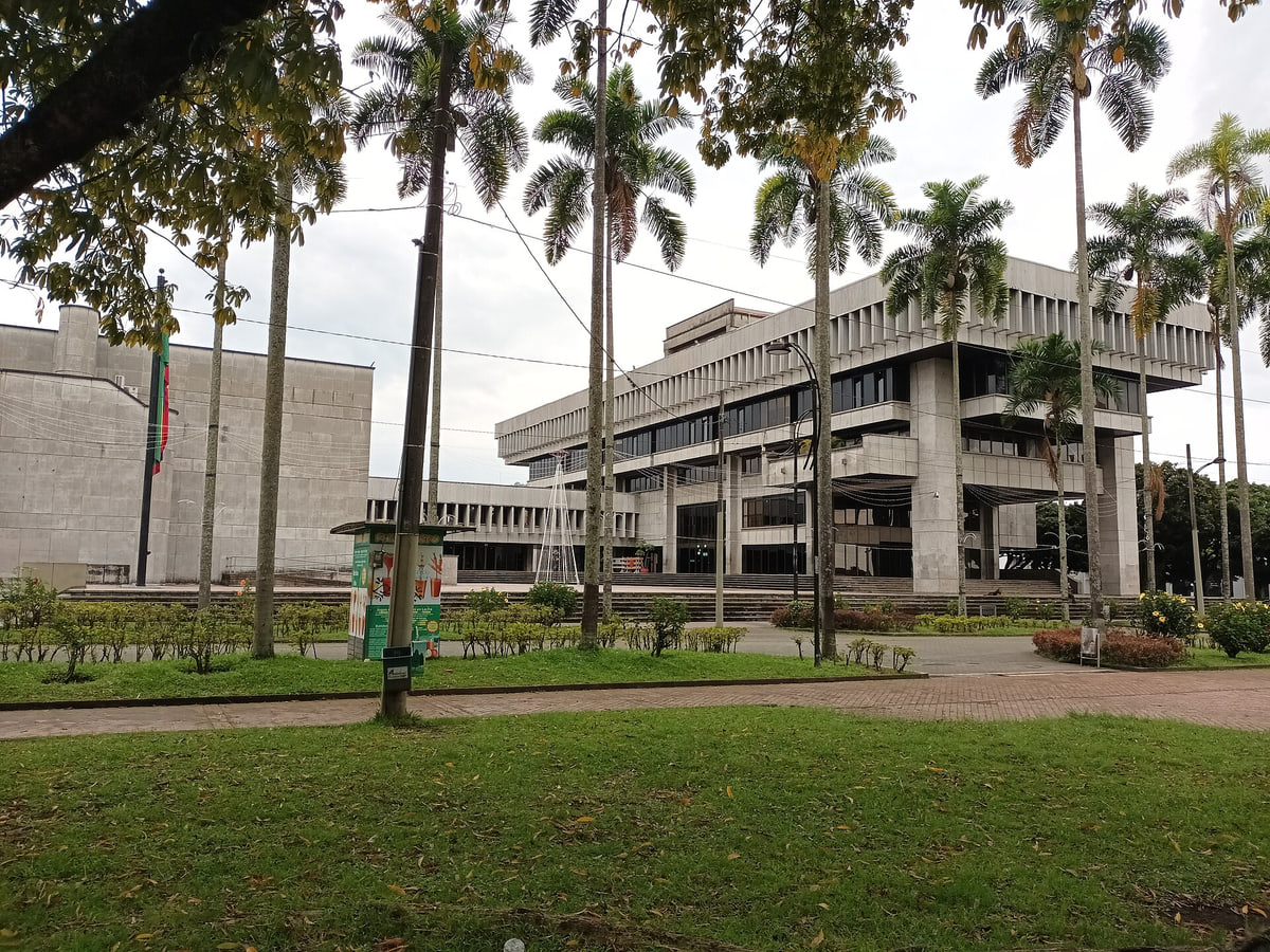 Edificio de la Gobernación de Risaralda, en la ciudad de Pereira. Colombia.