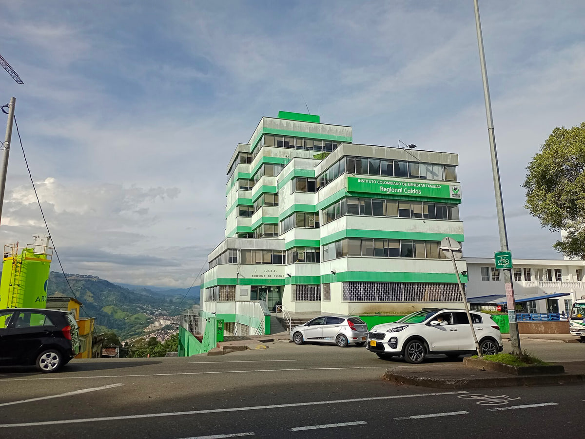 Exterior del Instituto Colombiano de Bienestar Familiar, Manizales.